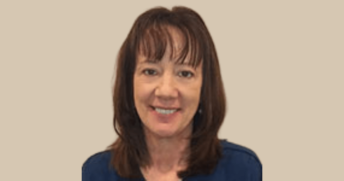 picture of brunette woman