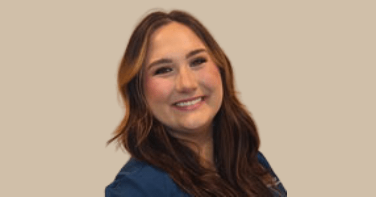 picture of brunette woman